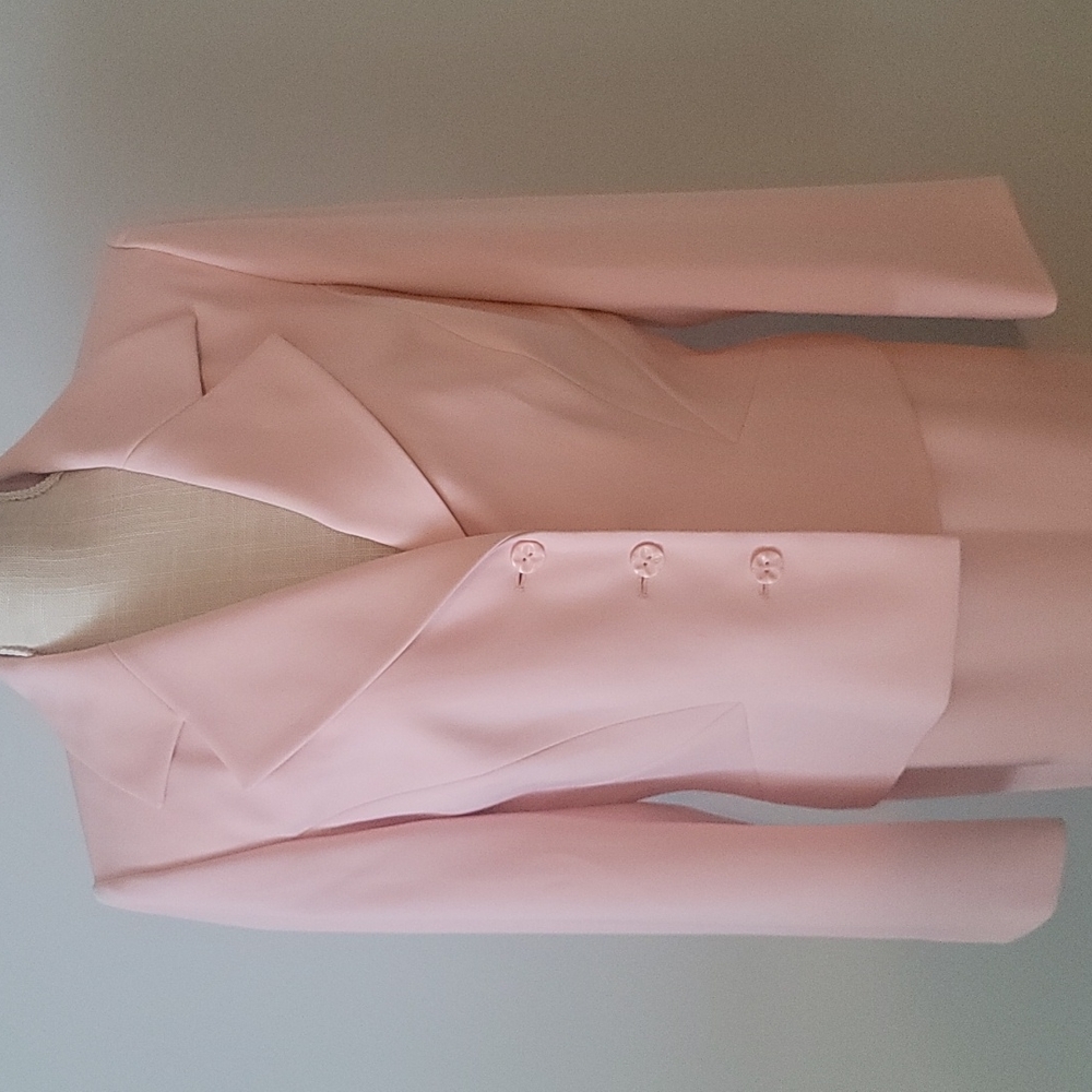 LIZ CLAIBORNNE SUIT SIZE 12 - Picture 3 of 4